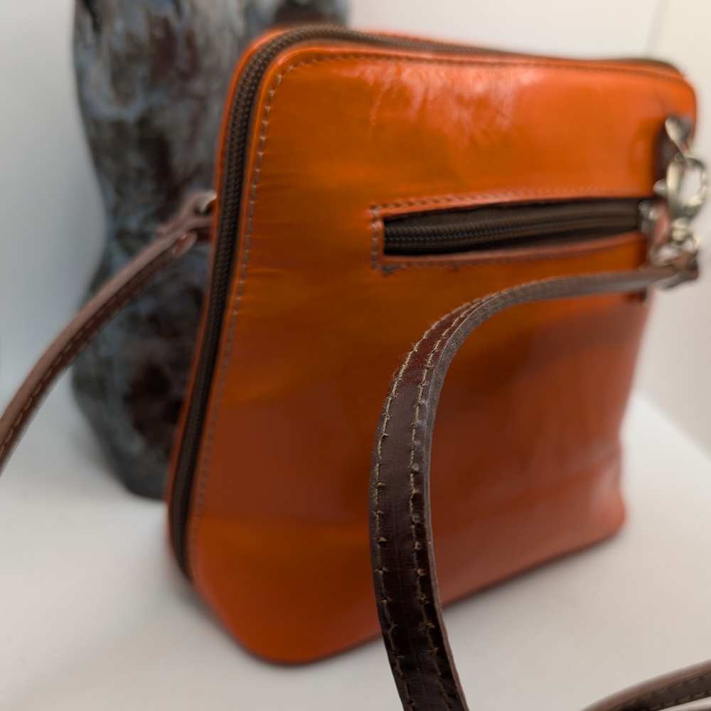 Vera Pelle Orange Crossbody Bag - Picture 9 of 15